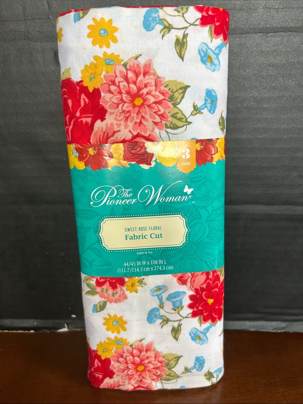 THE PIONEER WOMAN Sweet Rose Floral Fabric Cut 3 Yards